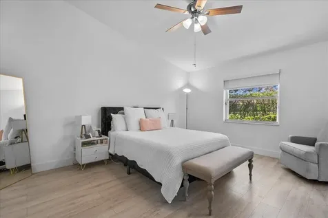 8304 Vía Di Veneto Boca Raton FL 33496