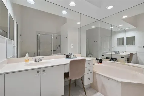 8304 Vía Di Veneto Boca Raton FL 33496