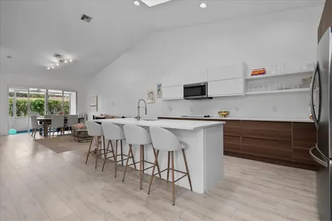 8304 Vía Di Veneto Boca Raton FL 33496