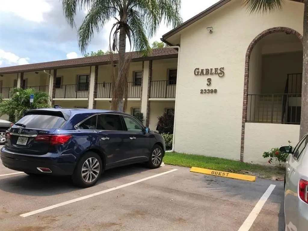 23398 Lyons Road Boca Raton FL 33428