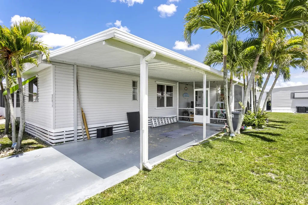 37012 Exuma Bay Boynton Beach FL 33436