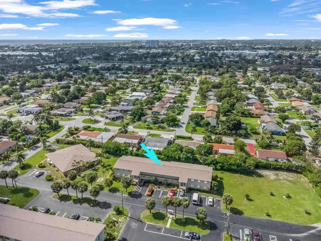 306 S Circle Drive S Boynton Beach FL 33435