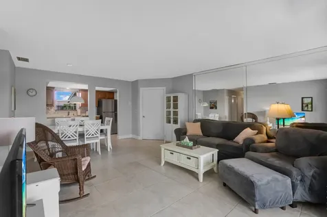 306 S Circle Drive S Boynton Beach FL 33435