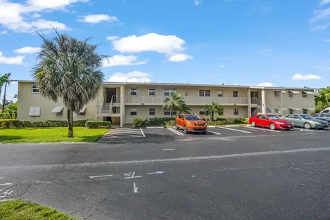 306 S Circle Drive S Boynton Beach FL 33435