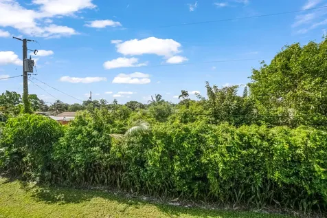 306 S Circle Drive S Boynton Beach FL 33435