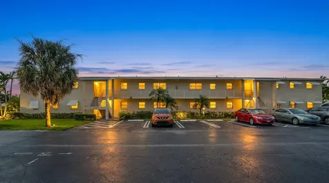 306 S Circle Drive S Boynton Beach FL 33435