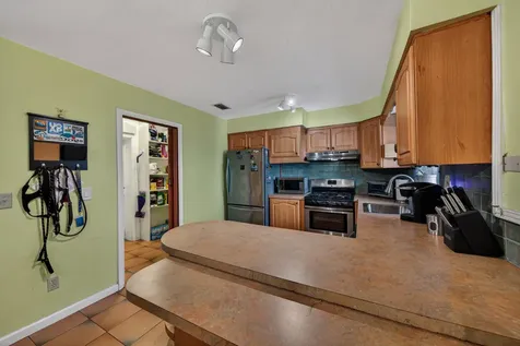 1211 NE 35th Street Pompano Beach FL 33064