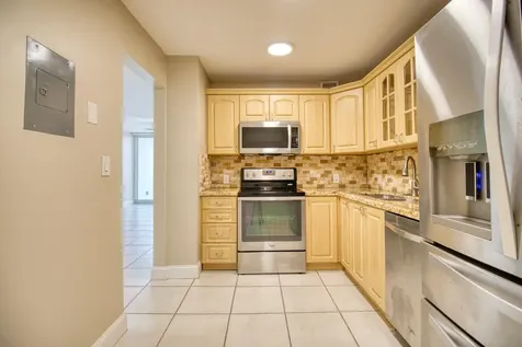 100 Bayview Drive Sunny Isles Beach FL 33160