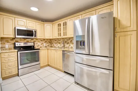 100 Bayview Drive Sunny Isles Beach FL 33160