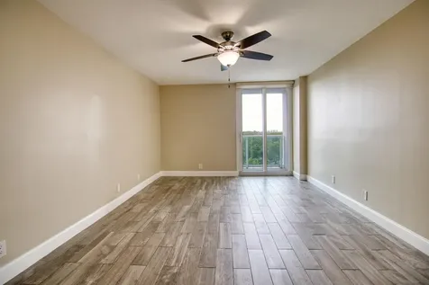 100 Bayview Drive Sunny Isles Beach FL 33160