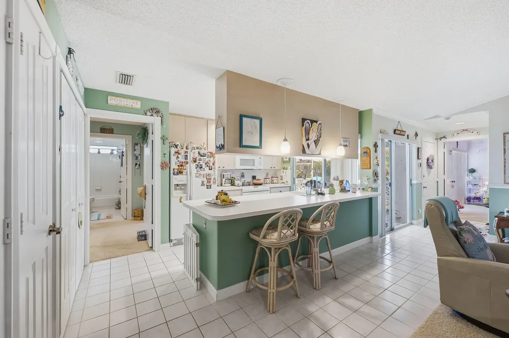 2101 Pin Oak Court Palm Beach Gardens FL 33410