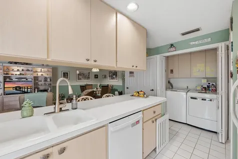 2101 Pin Oak Court Palm Beach Gardens FL 33410