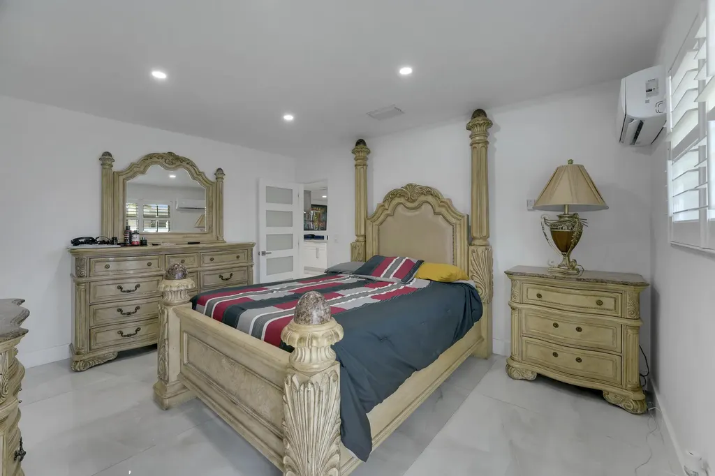 1360 SW 32nd Street Fort Lauderdale FL 33315