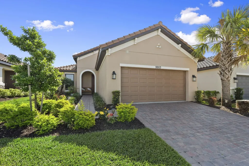 9953 SW Arezzo Road Port St Lucie FL 34987