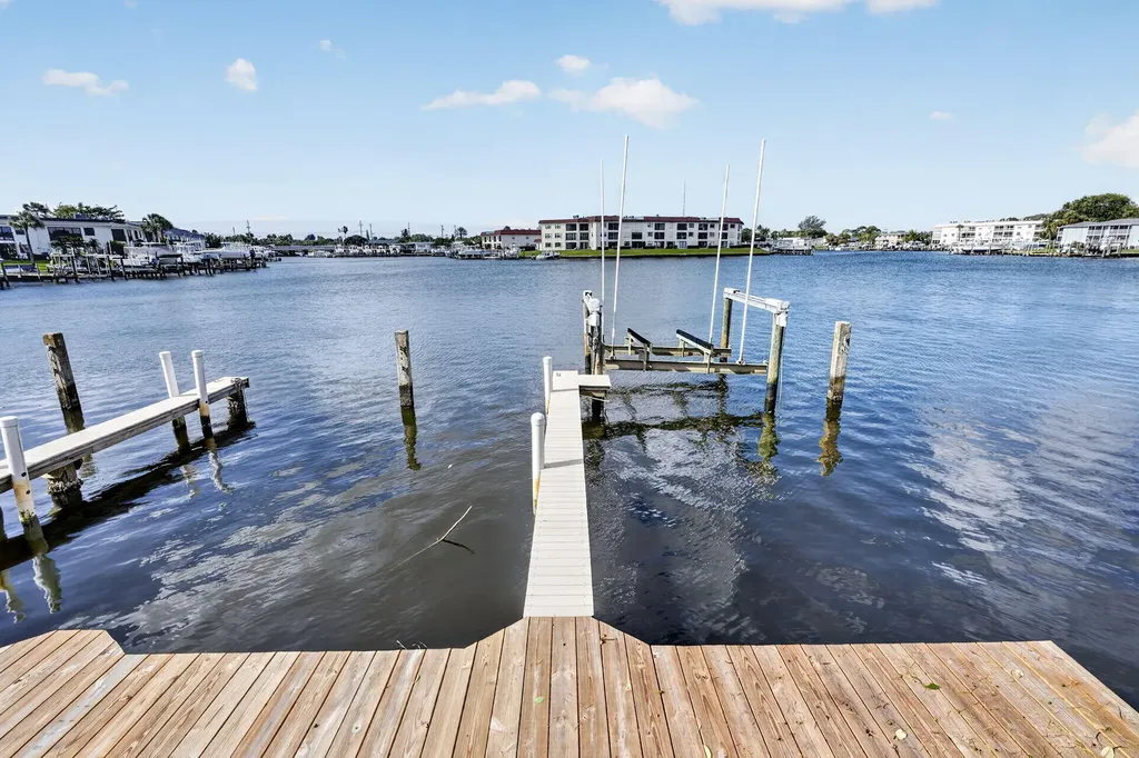 624 Southwind Circle North Palm Beach FL 33408