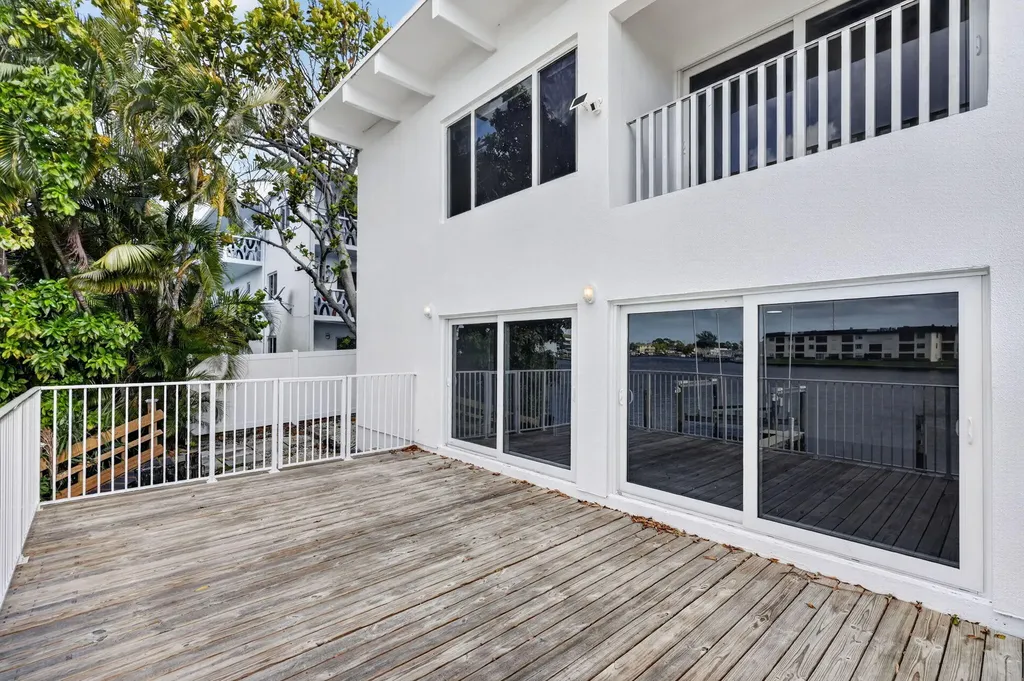 624 Southwind Circle North Palm Beach FL 33408