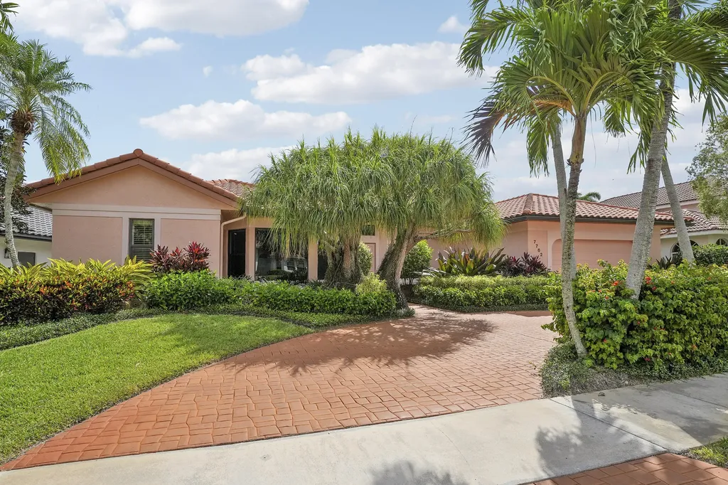 7762 La Corniche Circle Boca Raton FL 33433