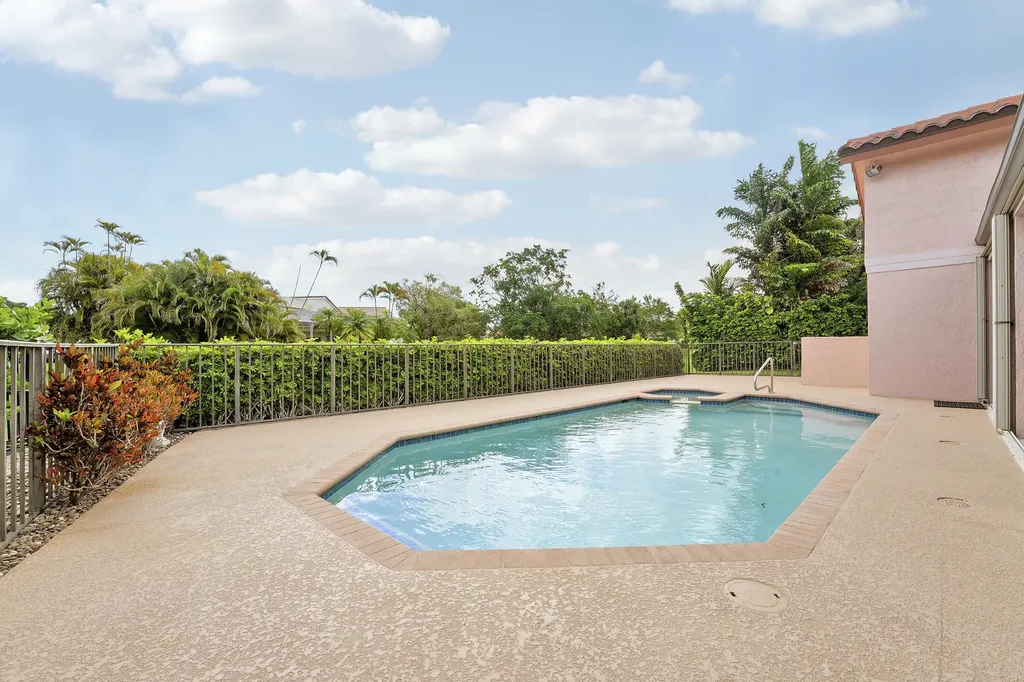 7762 La Corniche Circle Boca Raton FL 33433