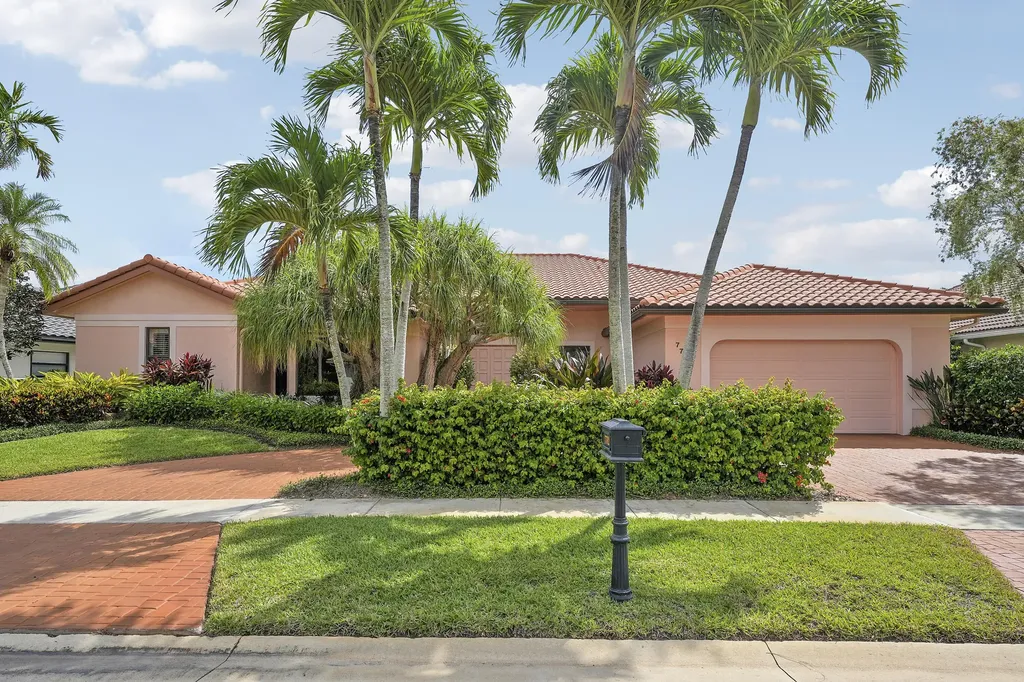 7762 La Corniche Circle Boca Raton FL 33433