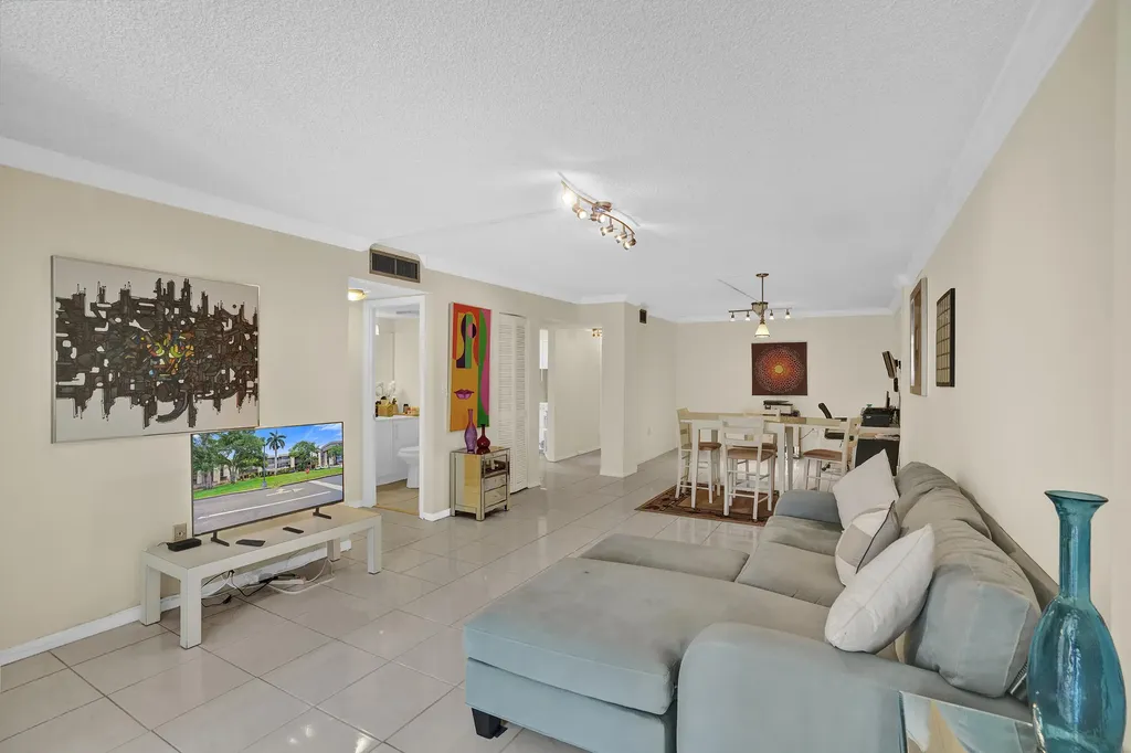 2800 N 46th Avenue Hollywood FL 33021