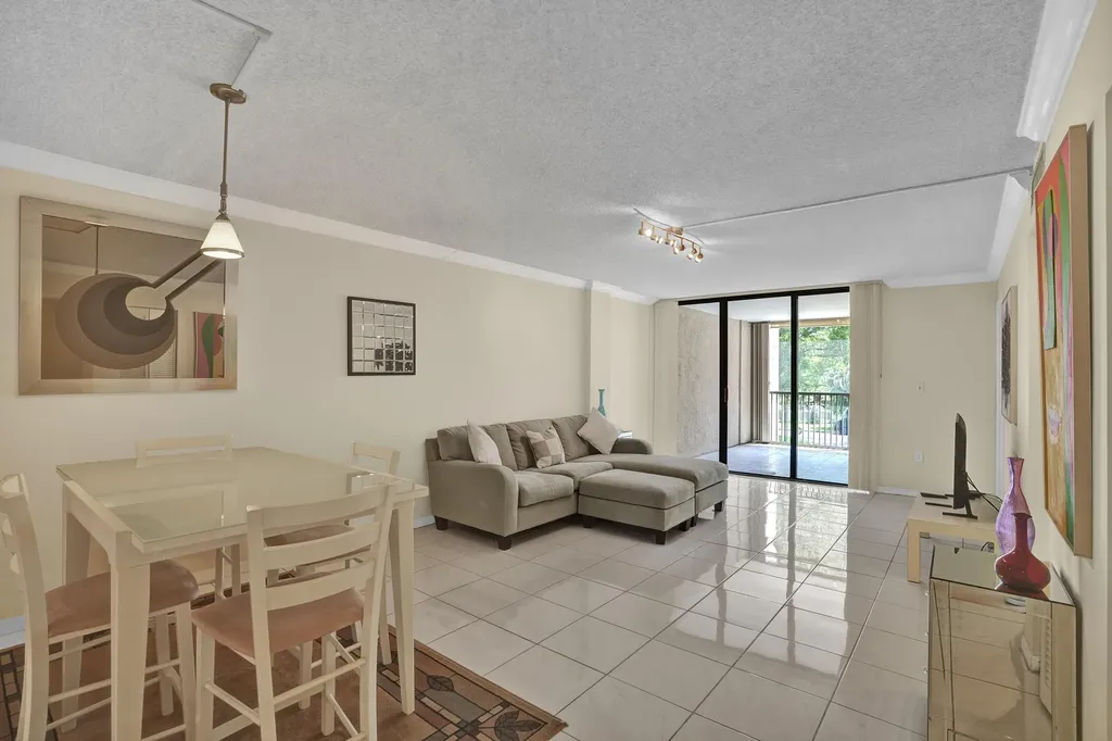 2800 N 46th Avenue Hollywood FL 33021