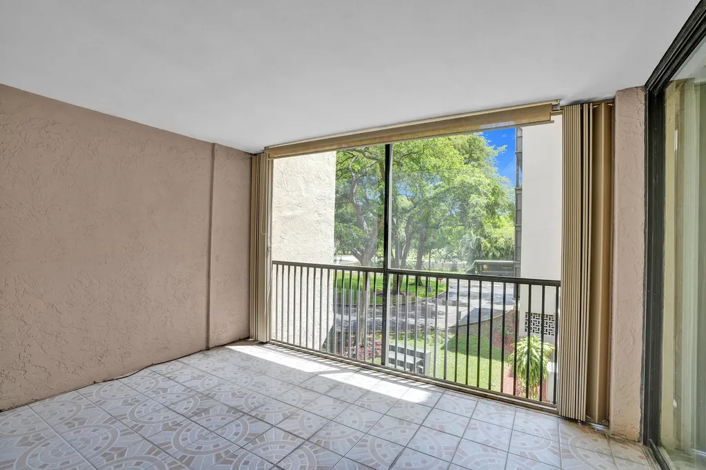 2800 N 46th Avenue Hollywood FL 33021