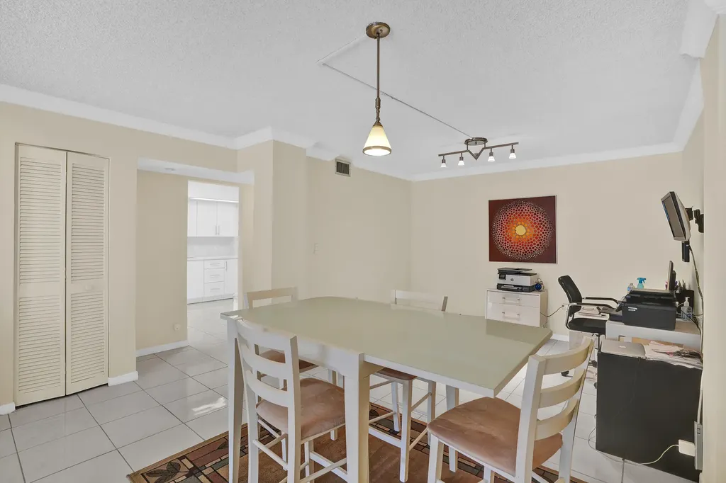 2800 N 46th Avenue Hollywood FL 33021