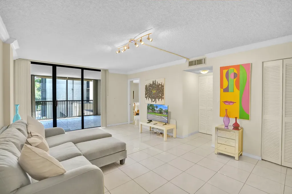 2800 N 46th Avenue Hollywood FL 33021