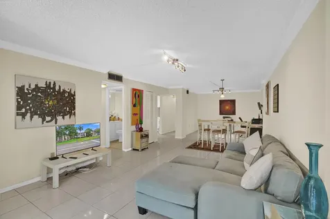 2800 N 46th Avenue Hollywood FL 33021