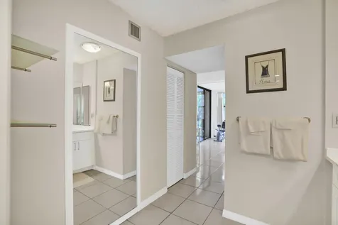 2800 N 46th Avenue Hollywood FL 33021