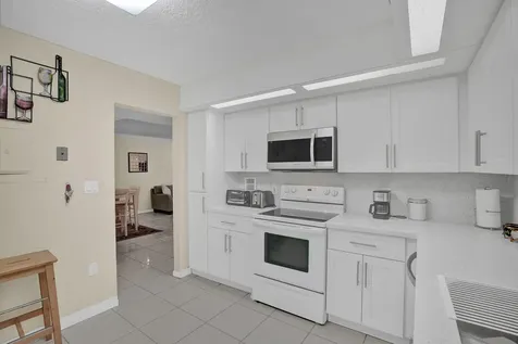 2800 N 46th Avenue Hollywood FL 33021