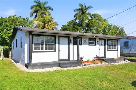 270 SW 10th Avenue South Bay FL 33493