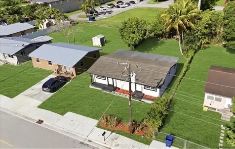 270 SW 10th Avenue South Bay FL 33493