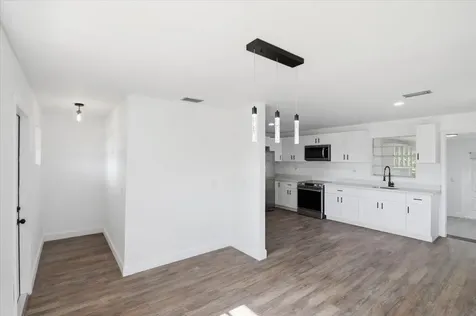 270 SW 10th Avenue South Bay FL 33493