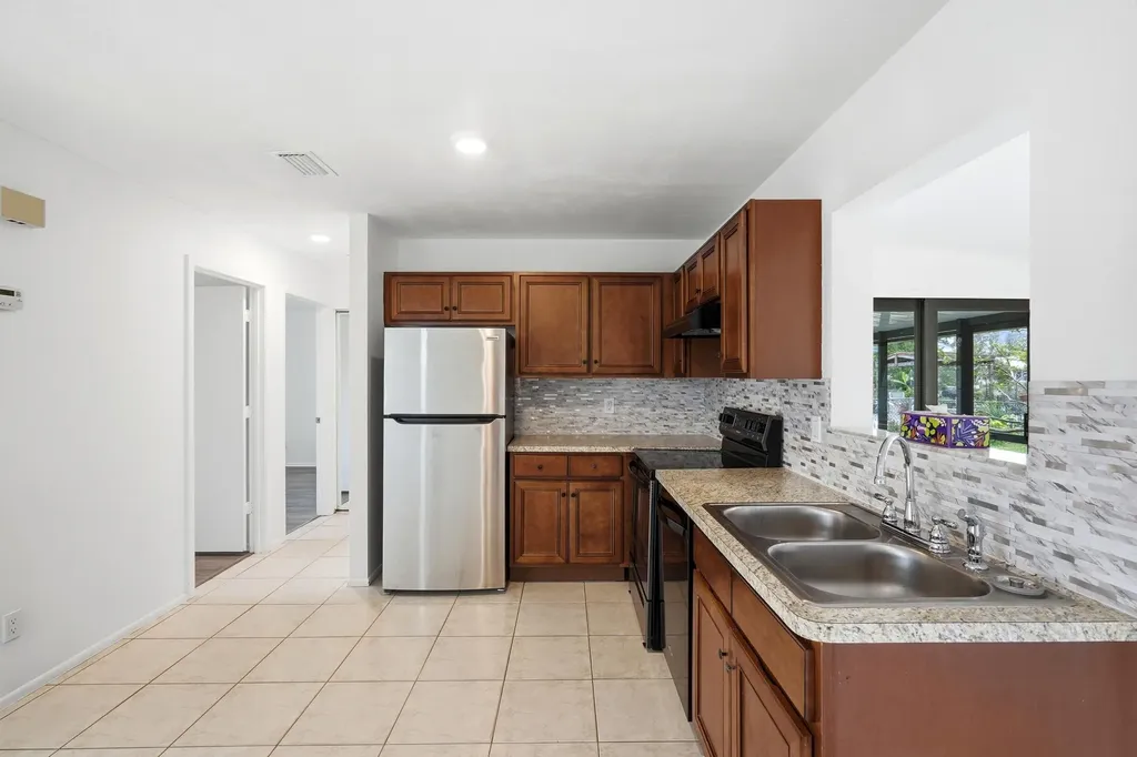 295 NW Archer Avenue Port St Lucie FL 34983