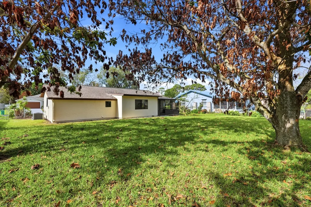 295 NW Archer Avenue Port St Lucie FL 34983