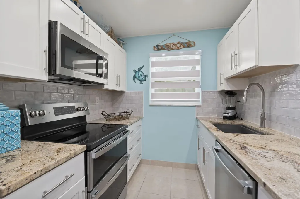 1177 S Drive Circle Delray Beach FL 33445