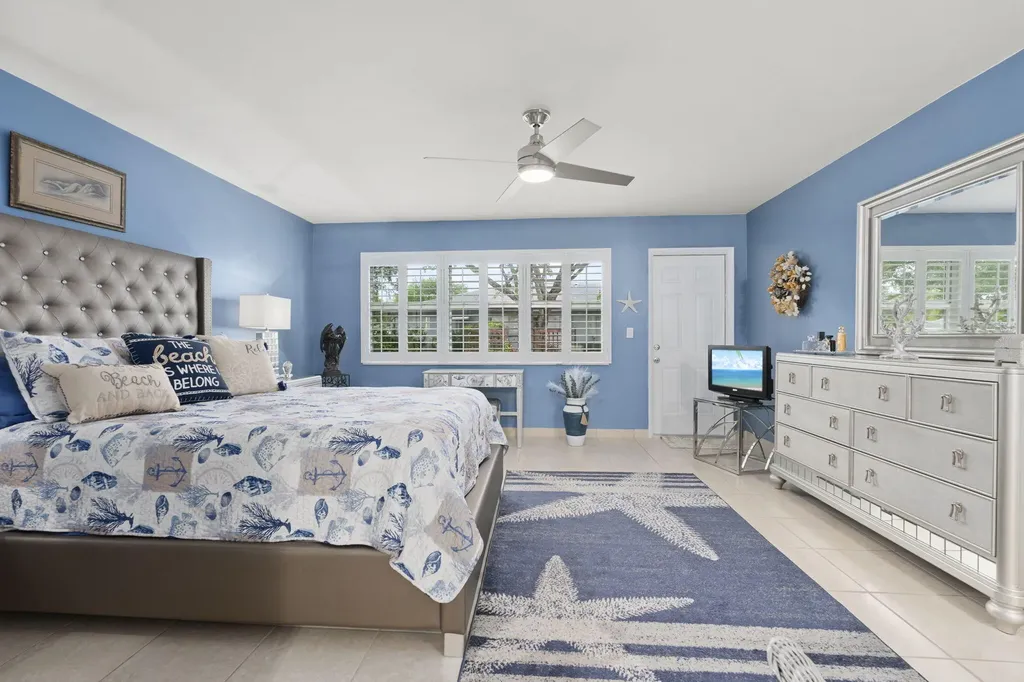 1177 S Drive Circle Delray Beach FL 33445