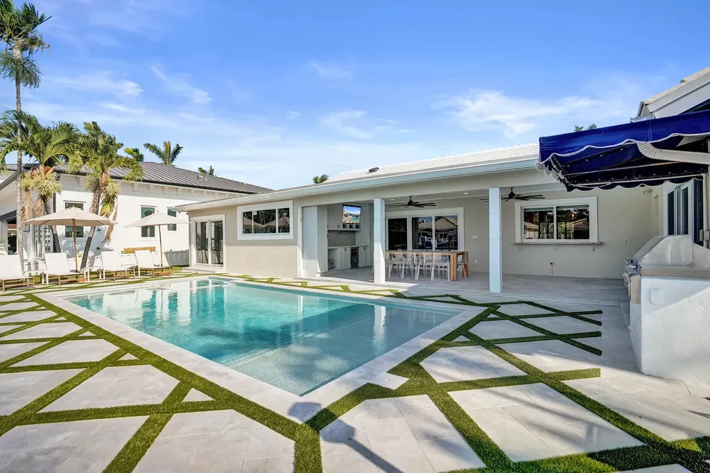 885 Nafa Drive Boca Raton FL 33487