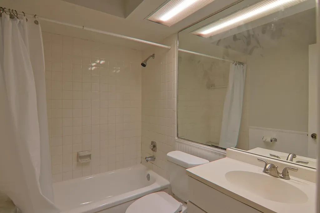 3470 SW 4th Street Deerfield Beach FL 33442