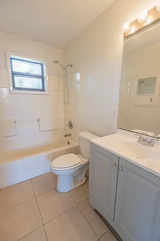 993 SW Cecil Lane Port St Lucie FL 34953