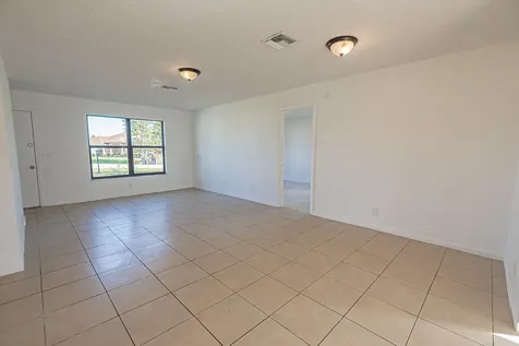 993 SW Cecil Lane Port St Lucie FL 34953