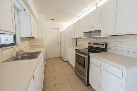 993 SW Cecil Lane Port St Lucie FL 34953