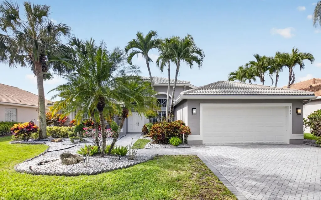 7528 Tarpon Cove Circle Lake Worth FL 33467