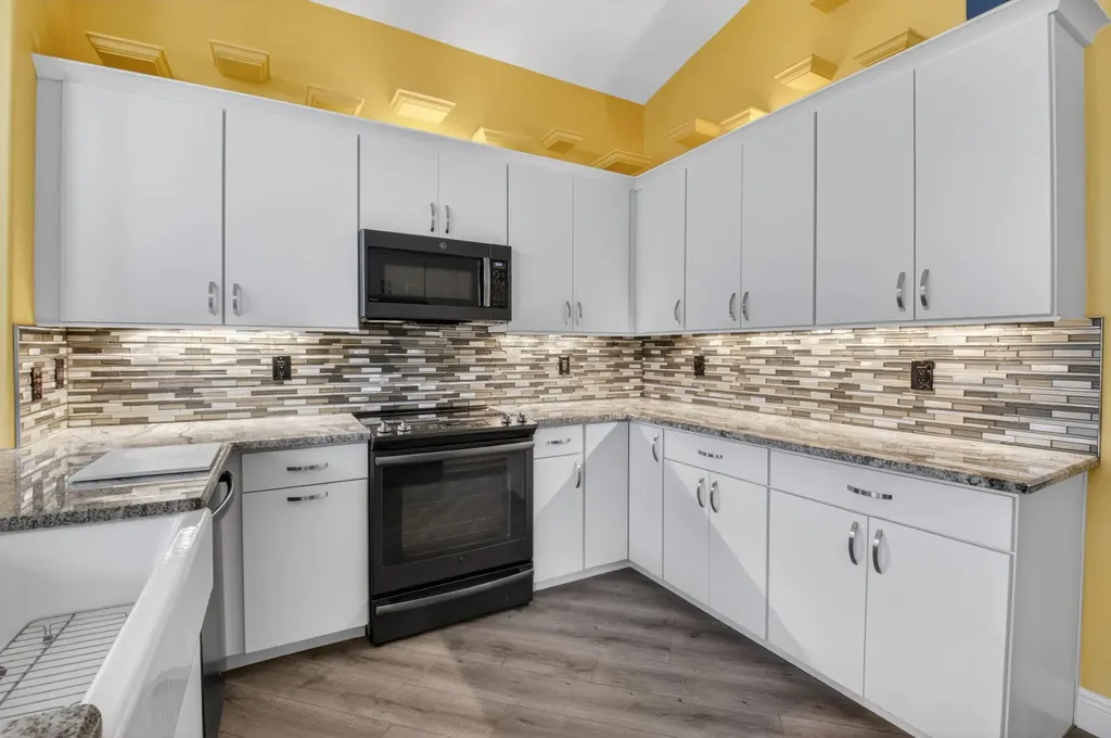 7528 Tarpon Cove Circle Lake Worth FL 33467