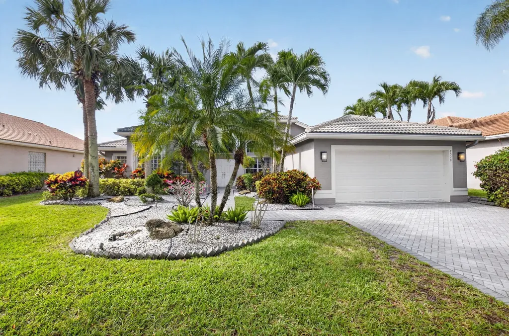7528 Tarpon Cove Circle Lake Worth FL 33467