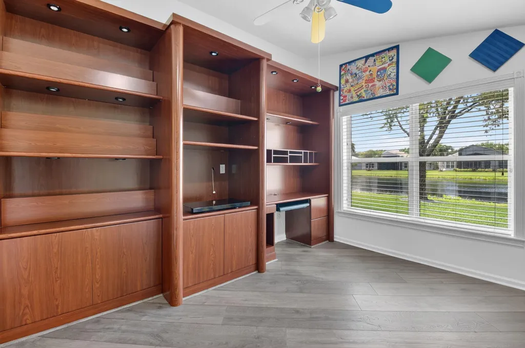 7528 Tarpon Cove Circle Lake Worth FL 33467