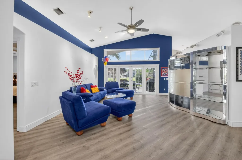 7528 Tarpon Cove Circle Lake Worth FL 33467