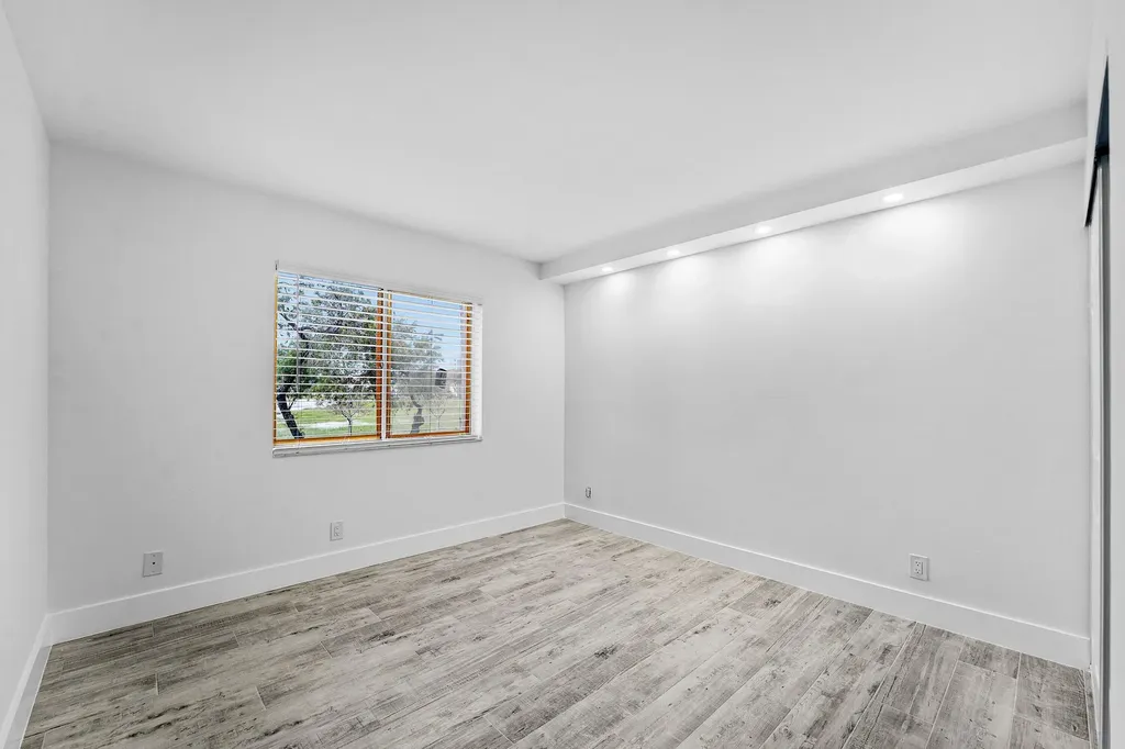 7192 Huntington Lane Delray Beach FL 33446