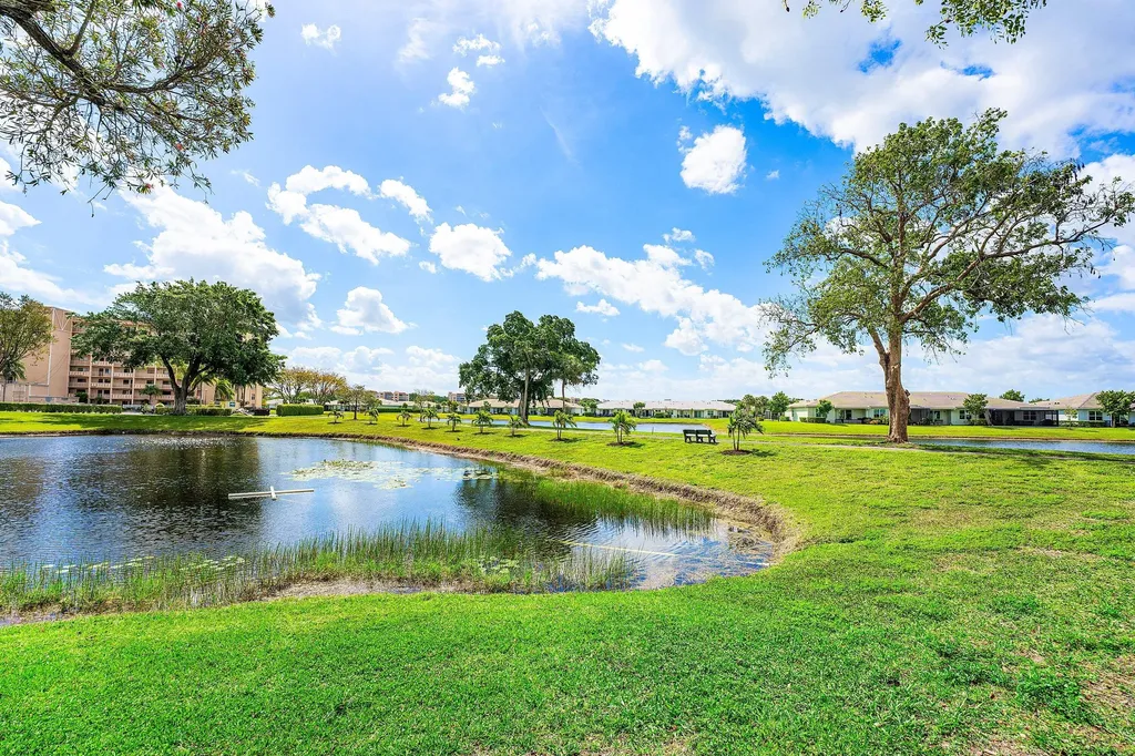 7192 Huntington Lane Delray Beach FL 33446